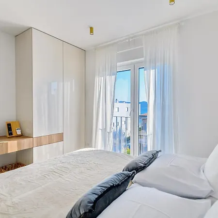 Apartment Luxury Penthouse Marina - *
